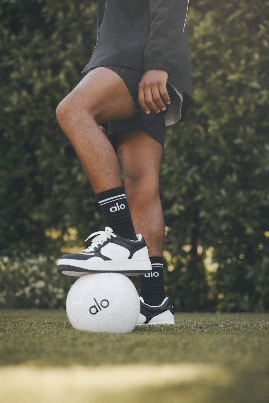 Recovery Mode Sneaker - Black/White