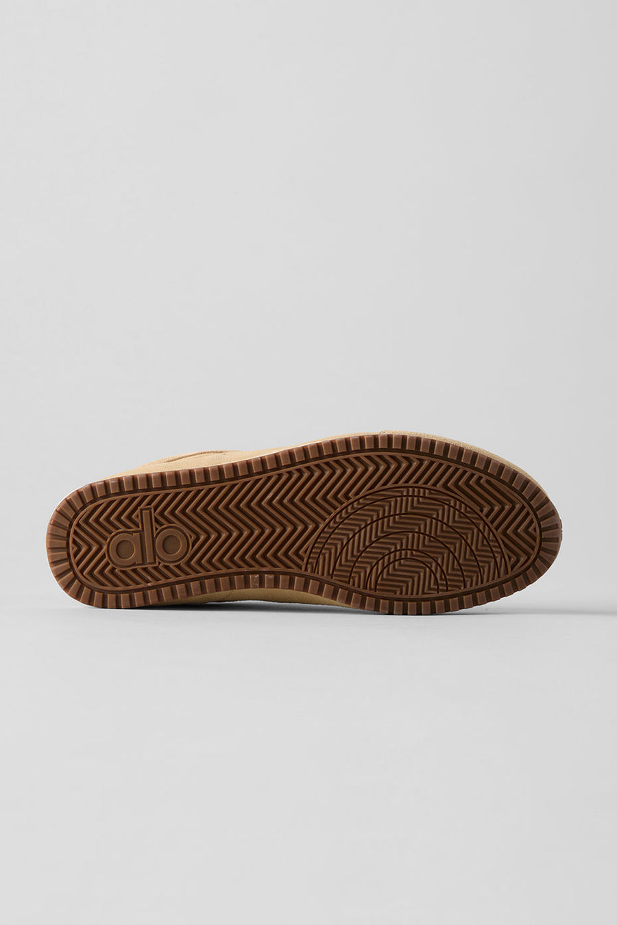 Sunset Sneaker + Jisoo - Caramel Cream