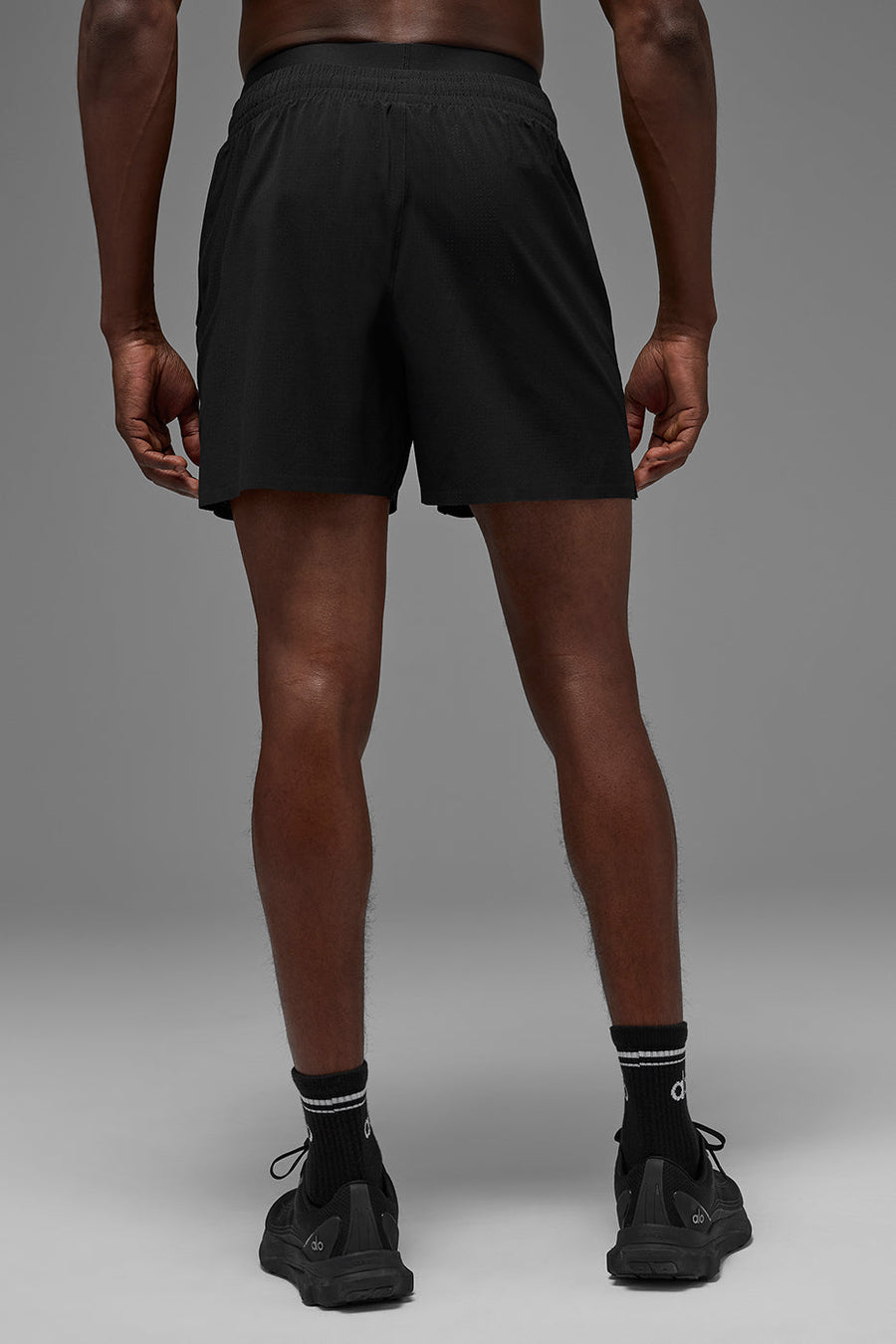 5\" Traction Running Short - Black