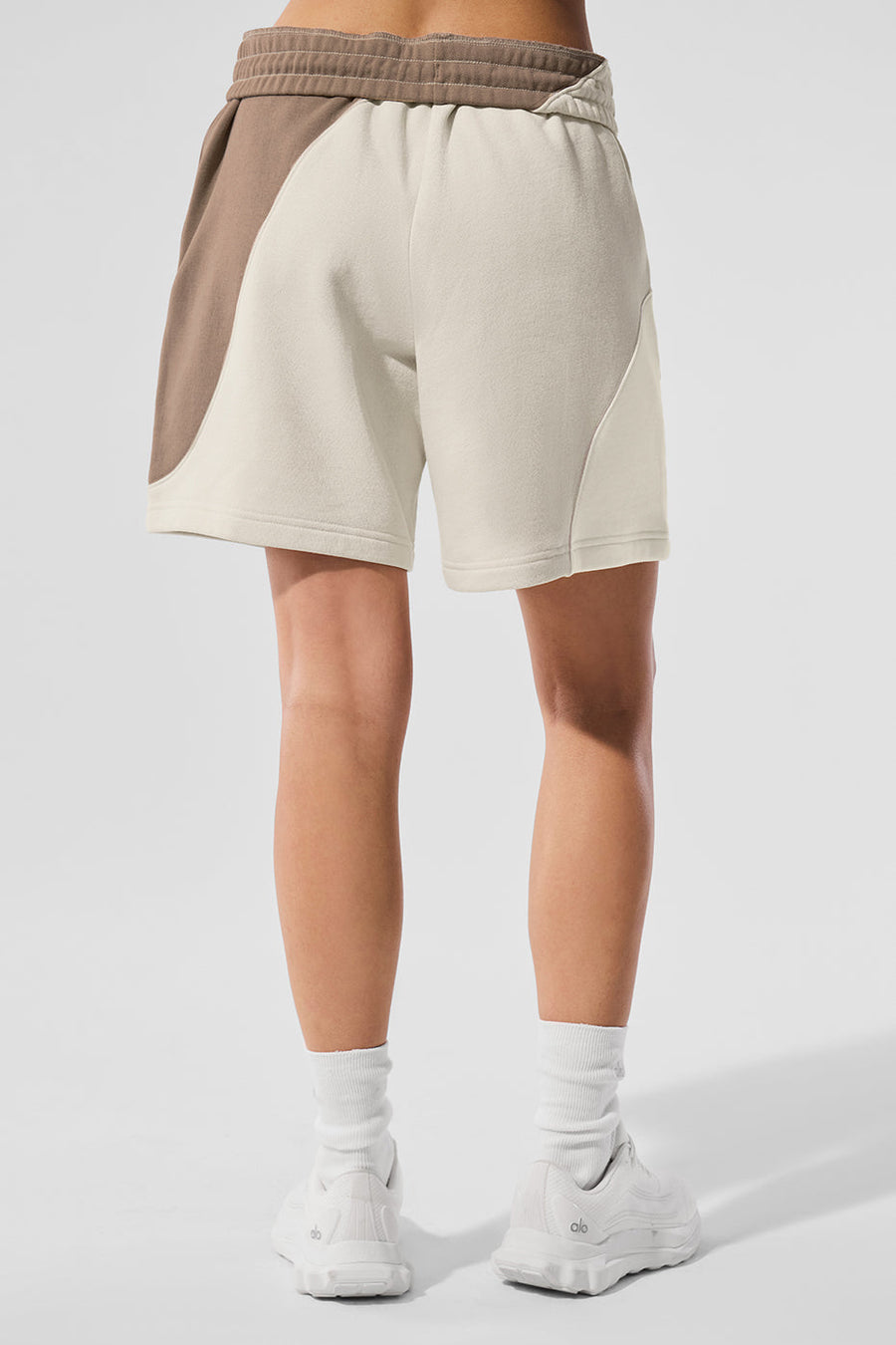 7\" Make Waves Short - Ivory/Bone/Gravel