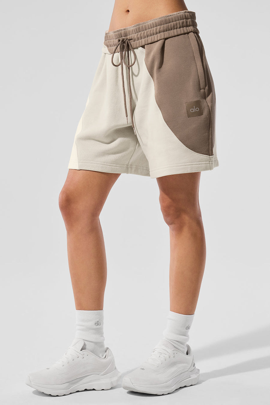 7\" Make Waves Short - Ivory/Bone/Gravel