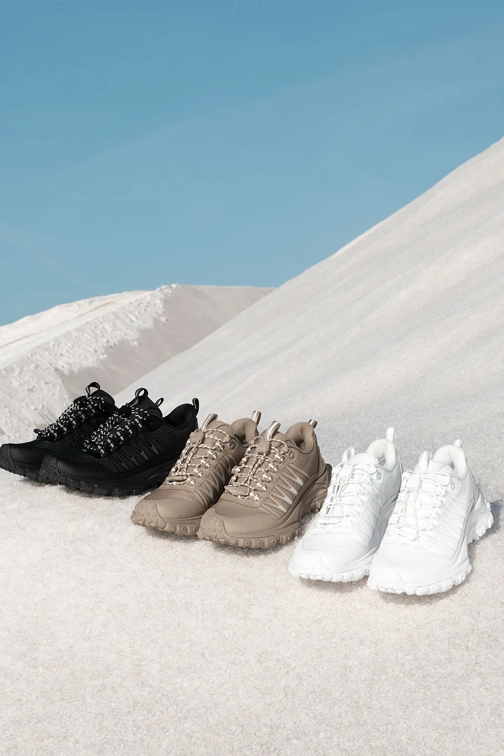  Trail Sneaker