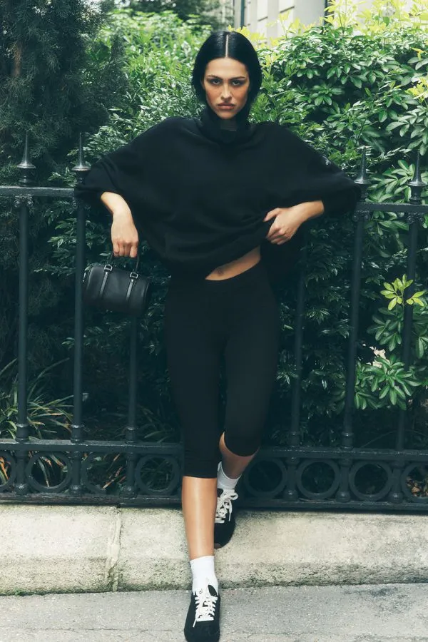 Ultrasoft High-Waist Iconic 90's Capri - Black